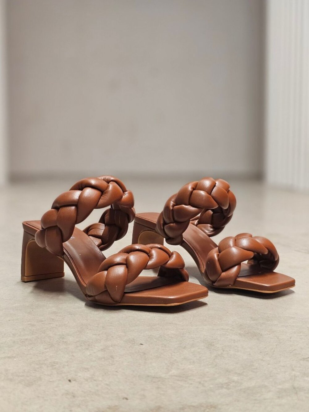 Braided Brown Block Heel Sandals With Square Toe Womens Stylish Open-Toe Slip-On - Picture 2 of 12